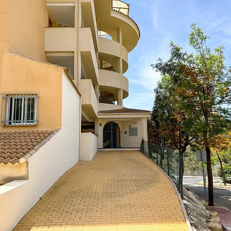 Апартаменти Sea Pool And Relax Comotucasa *