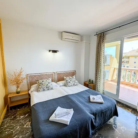 Апартаменти Sea Pool And Relax Comotucasa *